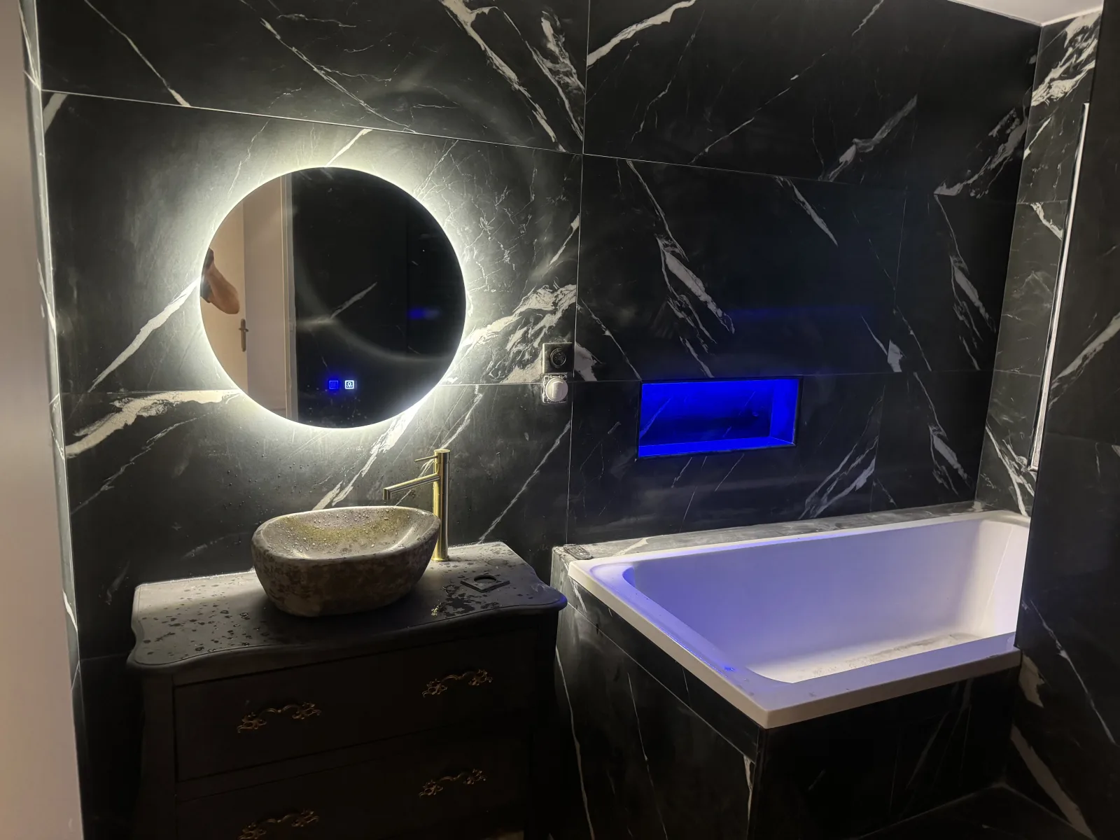 Plombier et chauffagiste : réparation, installation et rénovation de salles de bain et cuisines – photo 2