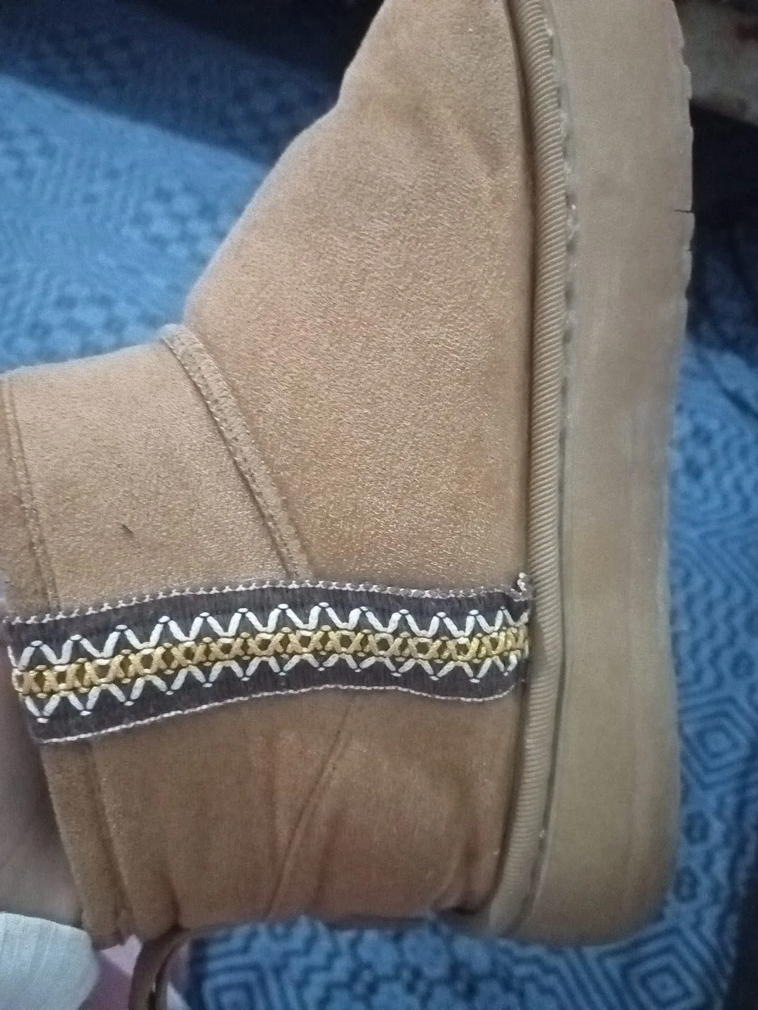 Je cherche un cordonnier pour remplacer la semelle de chaussures femme – photo 2