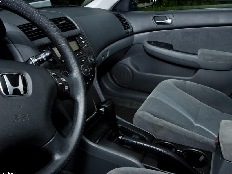 Accessoires intérieur auto en Tunisie : housses, tapis et confort
