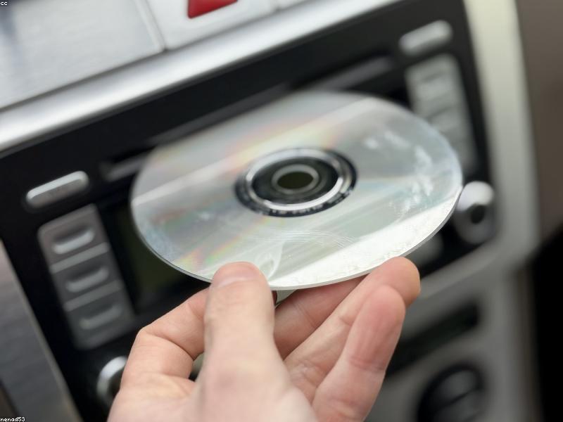 Autoradio et multimédia auto en Tunisie : bien choisir son équipement